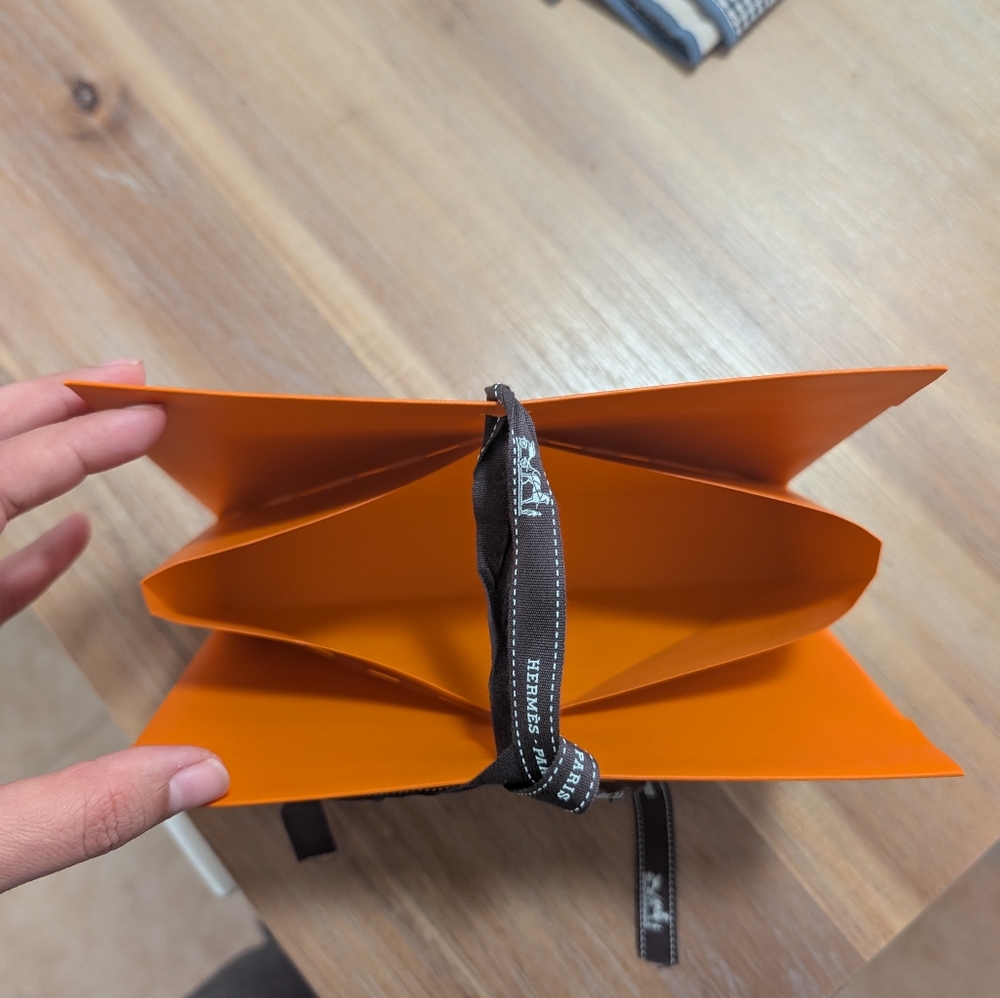 Hermes Gift Bag - Picture 4 of 4